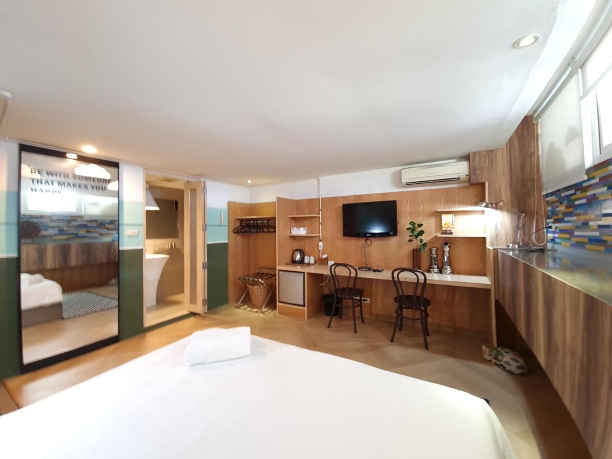 Somewhere To Escape - Hometel Bangkok Eksteriør bilde