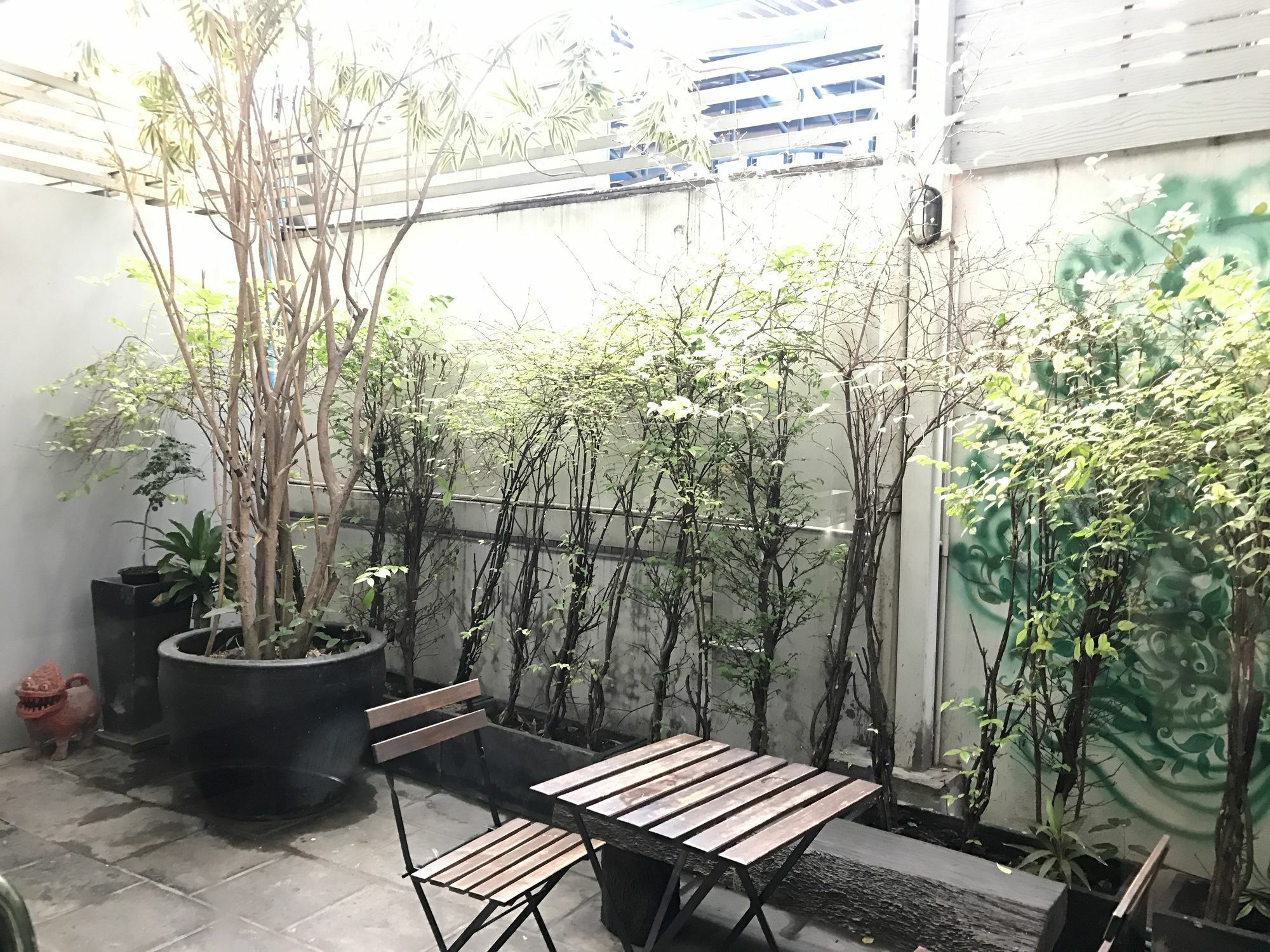 Somewhere To Escape - Hometel Bangkok Eksteriør bilde