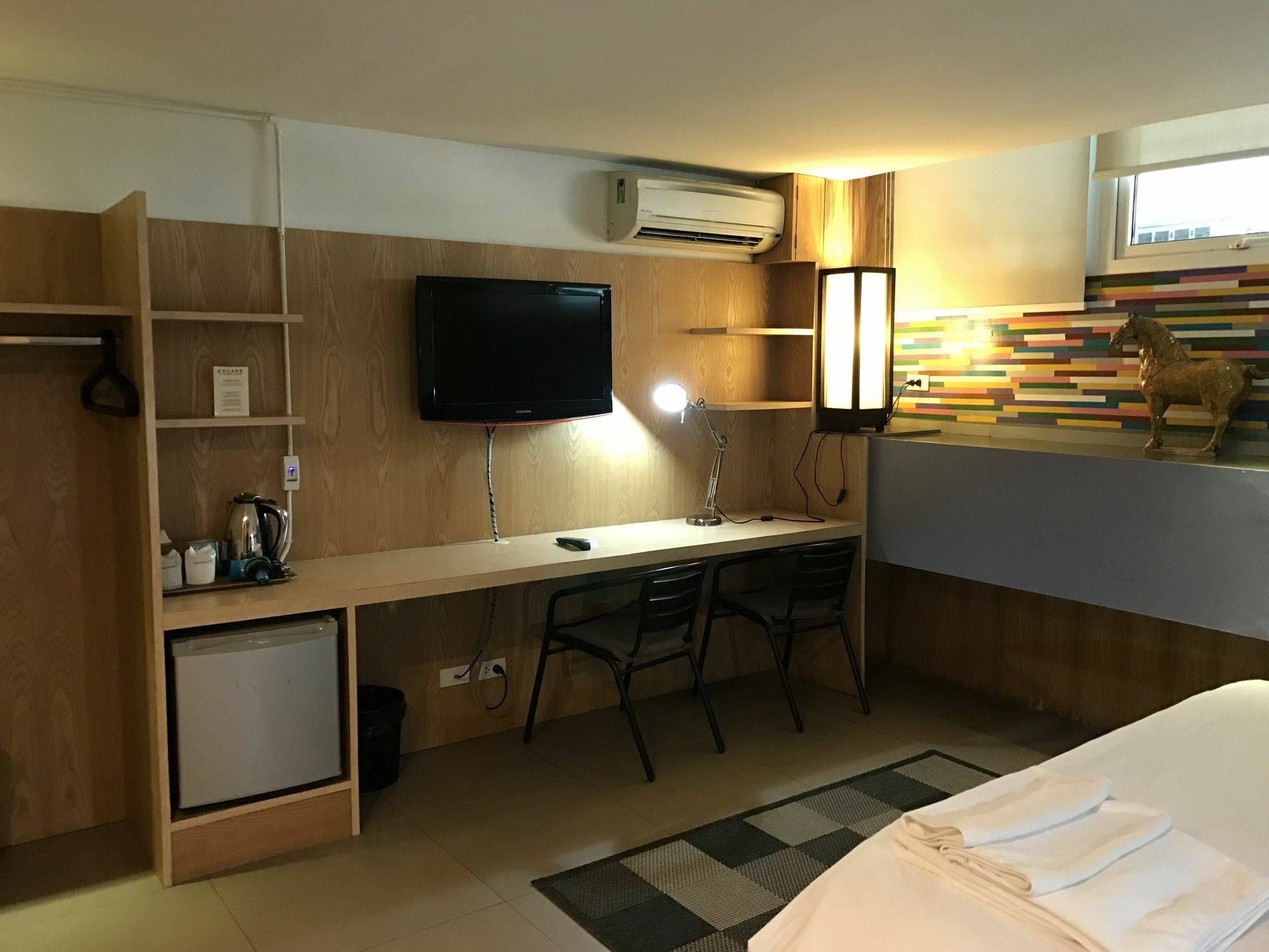 Somewhere To Escape - Hometel Bangkok Eksteriør bilde